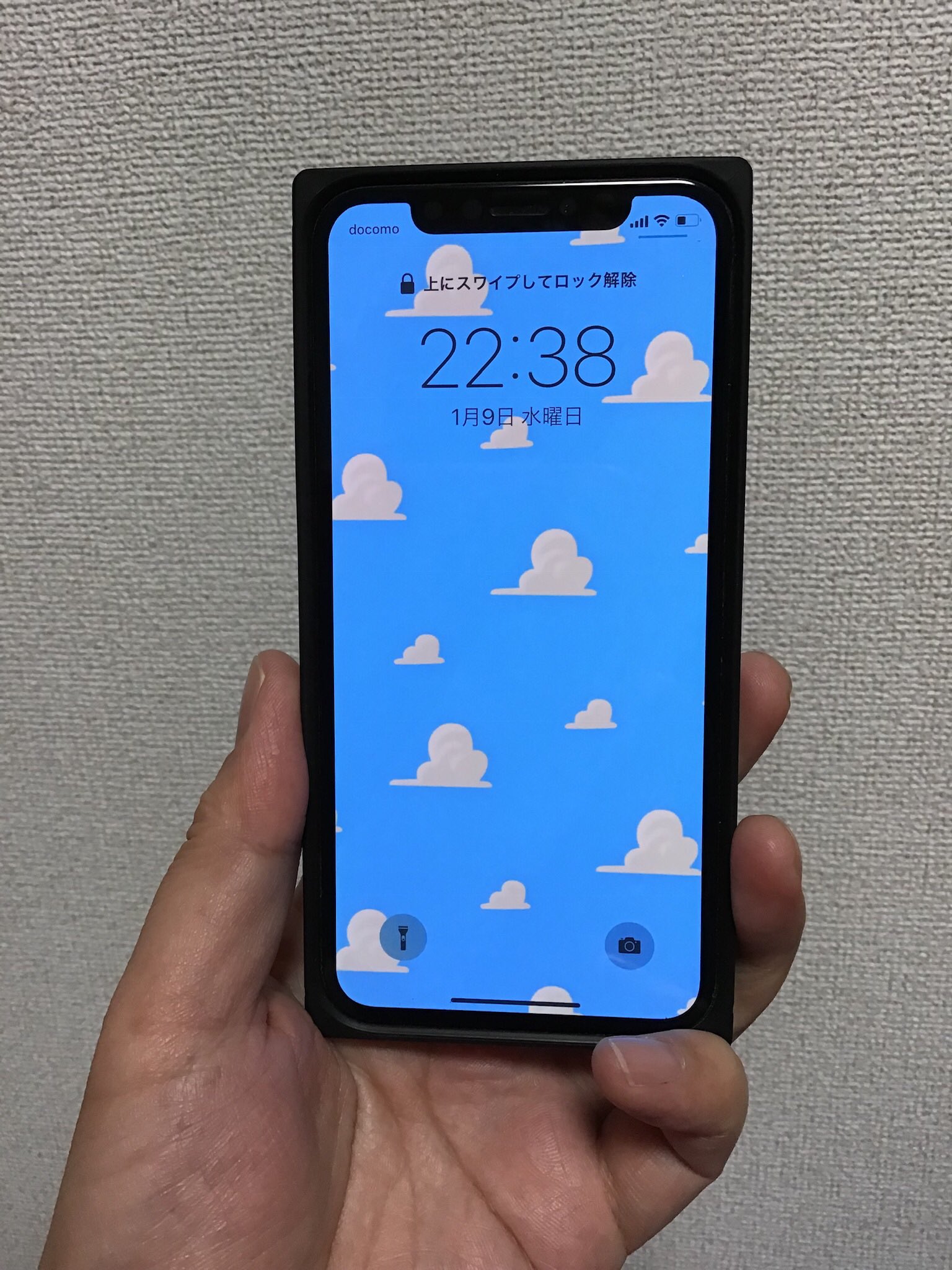 マシャパン Iphone Xのスマホケースでトイストーリーの雲柄あったのでゲットだぜ 元から待ち受けは雲柄なのでピッタリ ピクサー Pixar トイストーリー Toystory 雲柄