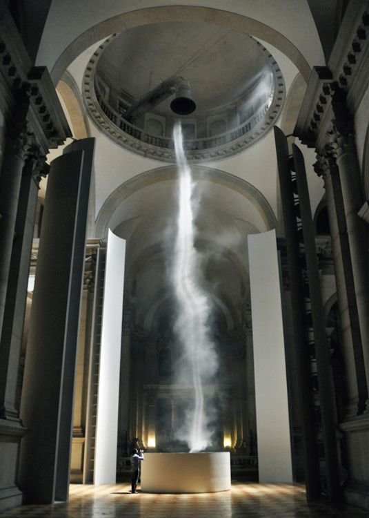 Mill_the_Cat's tweet photo. #AnimalsinChurchesHour #WeatherinChurches - Anish Kapoor's 2014 'Ascension' in San Giorgio Maggiore, Venice. "You enter ... consumed by a circulating wind atypical of the inside of a church. You approach ... in awe as a white mist rises ... a glowing spiral ascends" Or not, IME. https://t.co/CSLWYR1kKk