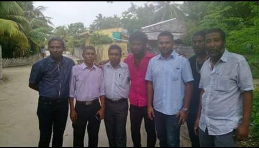 KondeyPnc's tweet photo. Vishern Vittey 2013 vana aharun feshigen dheygotheh nuve ppm aaeku RY aaeku JU aaeku
@Shiyamaldives @Jameel_Usman
@VishrenV https://t.co/r9fGH5KZGw