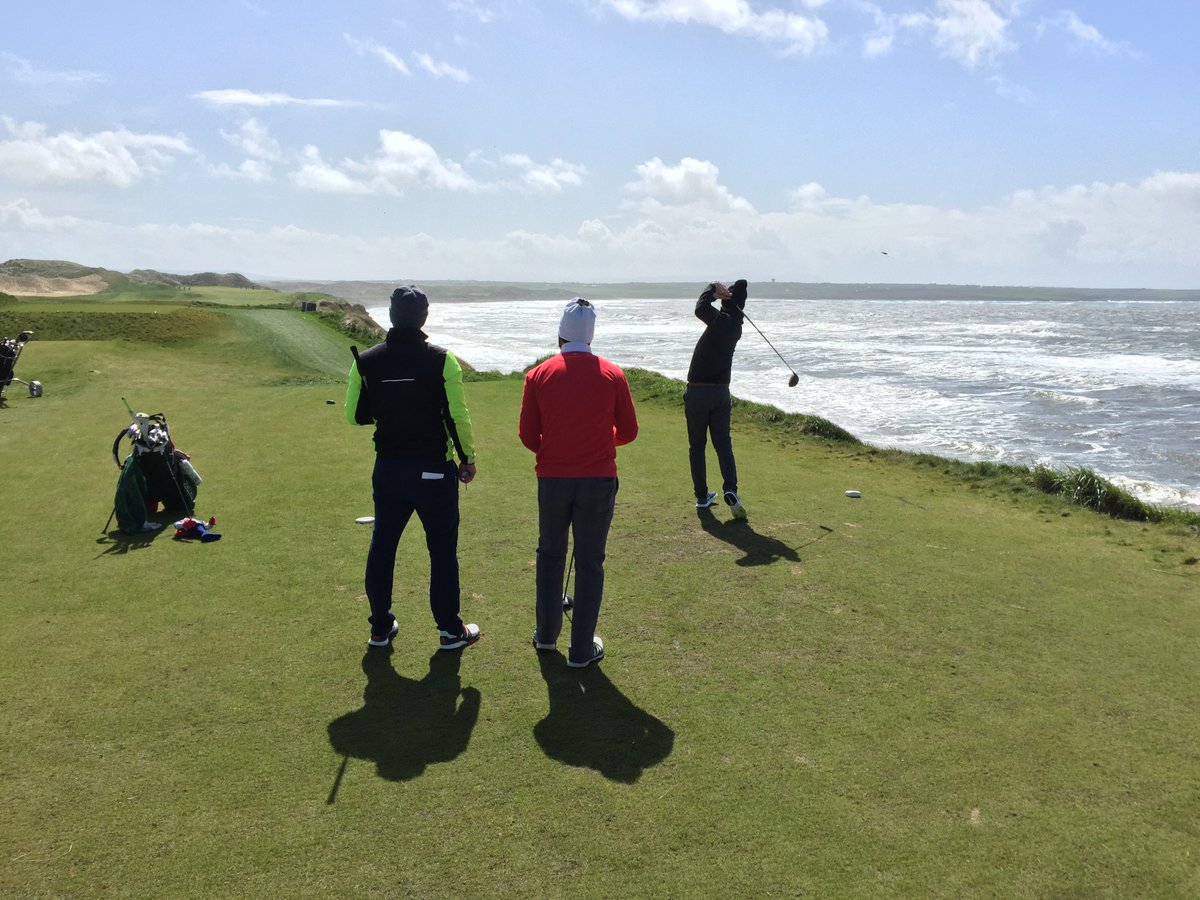 Social Media Open tweet media