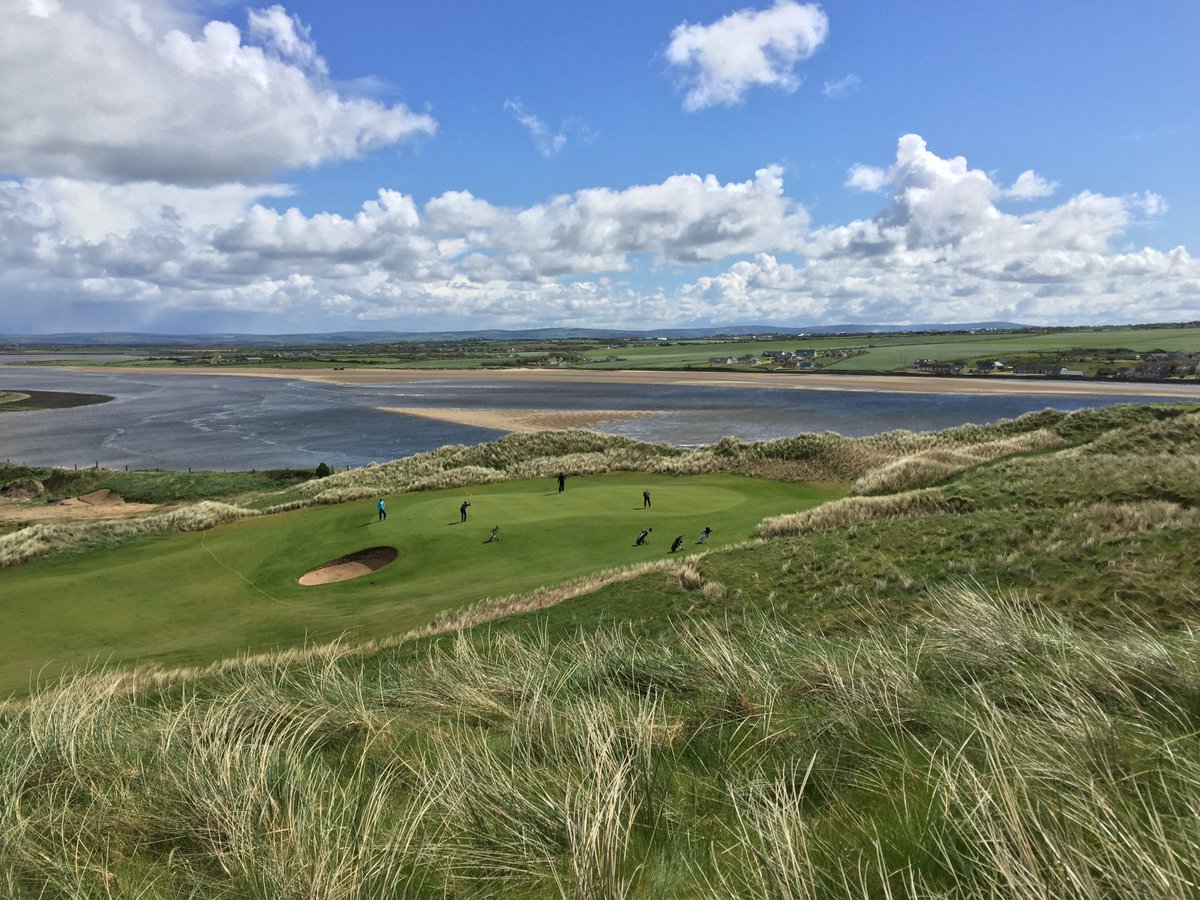 Social Media Open tweet media