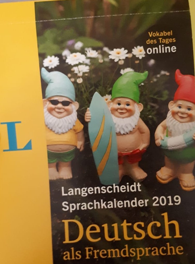 Takvim yaprağindan Almanca dersleri... Her güne bir kaç konu veya birkaç aliştirma... koparip cebinize koya bilirsiniz... otobüste veya trende çözersiniz... kolay gelsin...