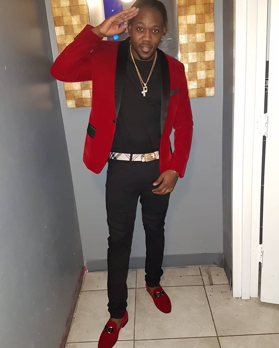 GeneralDmusic's tweet photo. Put your heart, mind, and soul into even your smallest acts. Success is the result of perfection, hard work, learning from failure, loyalty, and persistence https://t.co/chgvREhbZU