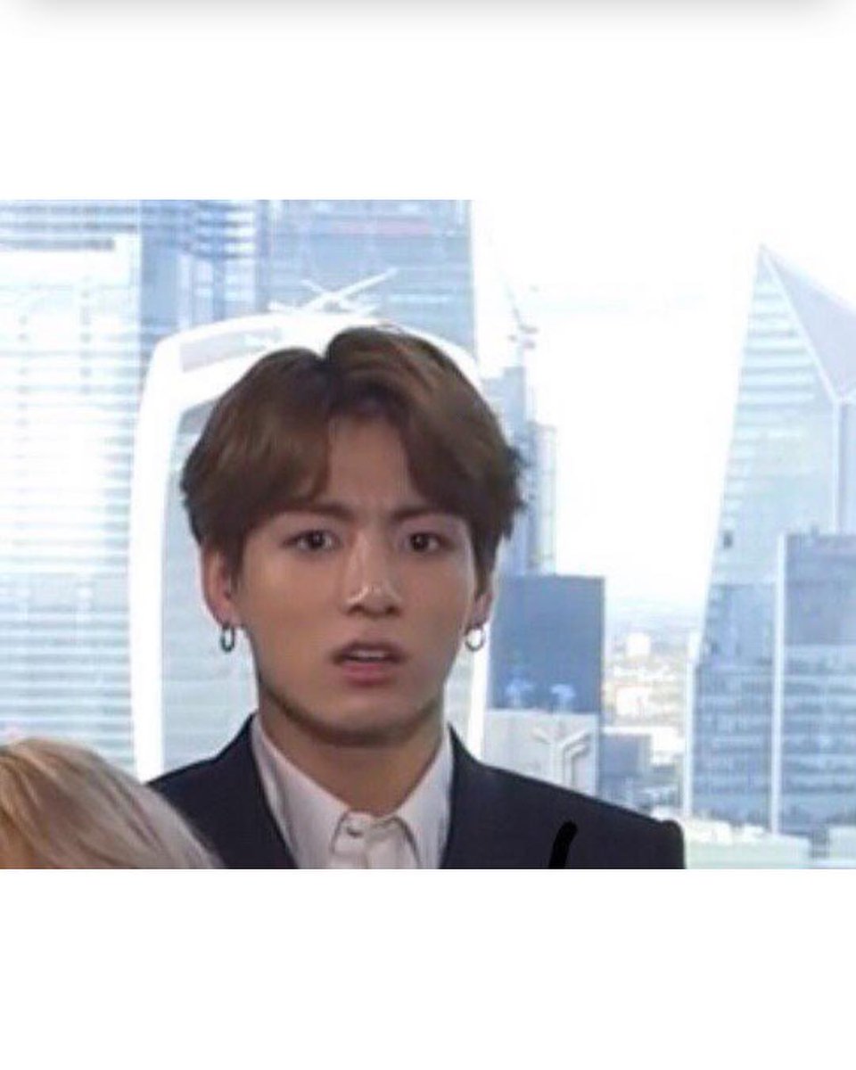 PutriWN2104's tweet photo. Maybe #BigHit will make surprise, and the actual meaning of JK day is the last day being maknae then the #bighitnewgroup will call him "Jungkook hyung" and Jungkook be like: https://t.co/8Xzw0VUCKh