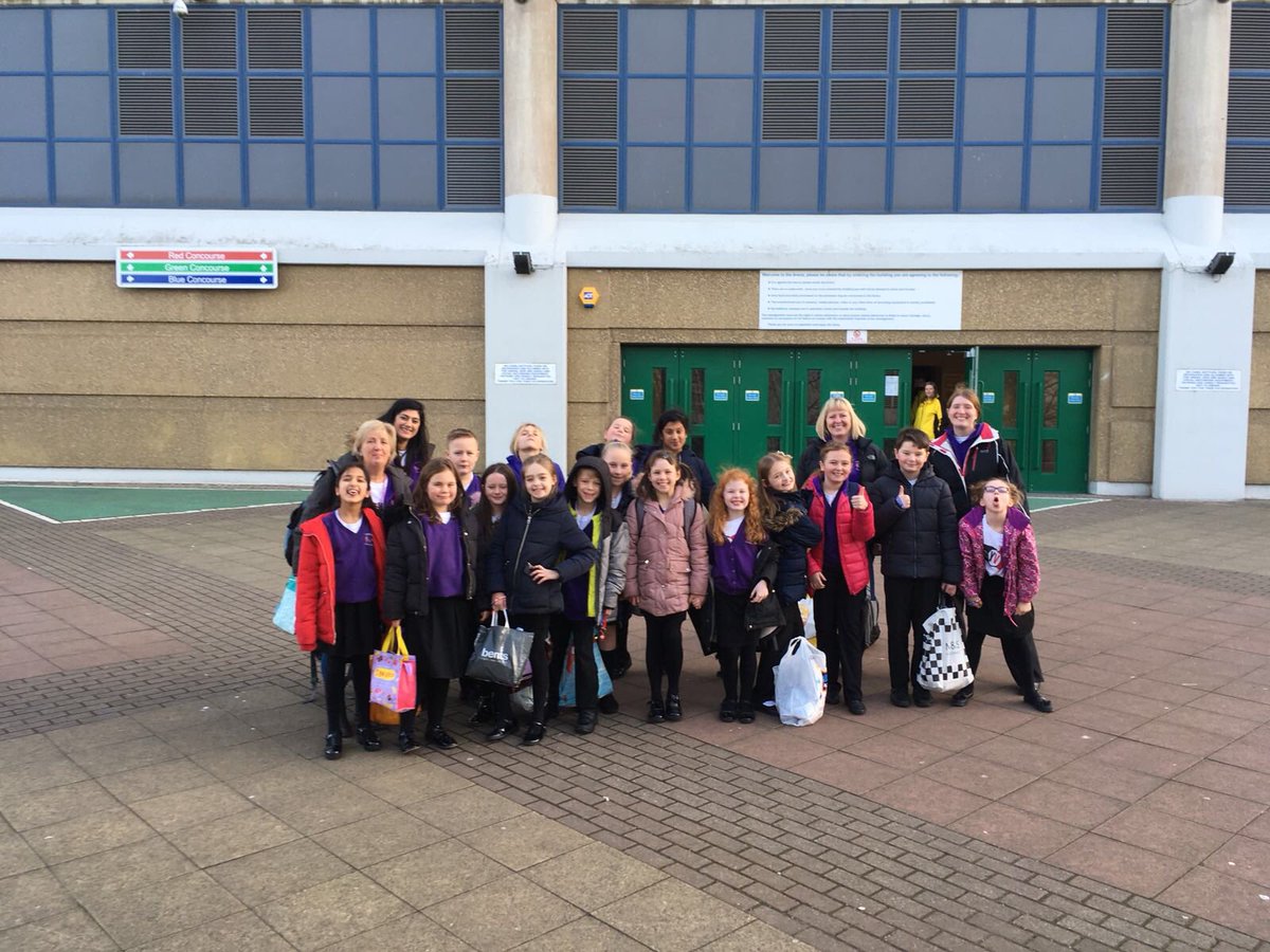 ThackleyPrimary's tweet photo. The children have arrived safely at @SheffieldArena for #YoungVoices and have found their seats 😁 https://t.co/AQ2Jecz5uv