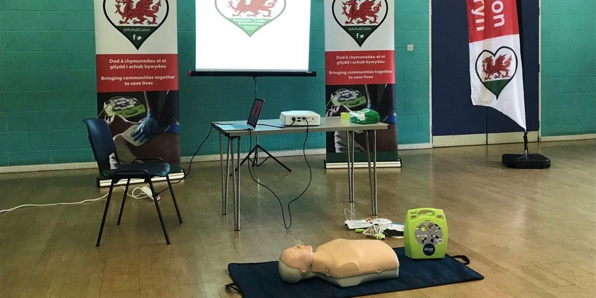ColwynBID's tweet photo. Free Defibrillator training for Colwyn BID levy paying business owners and their employees

#Mochdre 14th Jan
#RhosonSea 21st Jan
Colwyn Heights 22nd Jan
#ColwynBay 23rd Jan
#OldColwyn 28th Jan

Visit https://t.co/LiFCDIcEnG https://t.co/droxtgRtwV