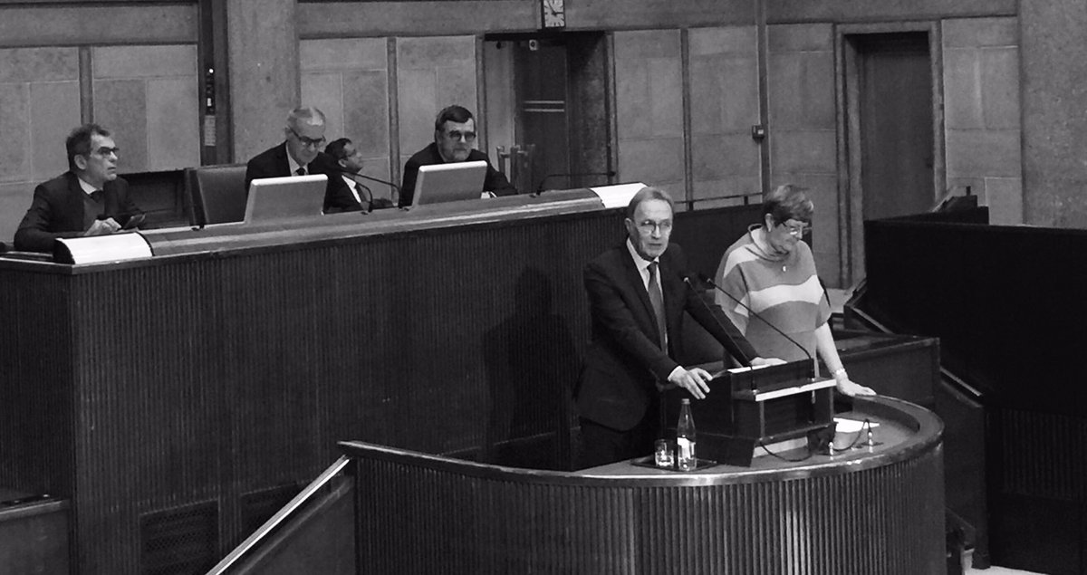 junique_s's tweet photo. Dans leur projet d'avis @lecese, @EtienneCaniard et Marie-Josée Augé-Caumon recommandent une action publique forte et ambitieuse de #prévention, d’intervention précoce &amp; de réduction des risques sur les #addictions #tabac #alcool. https://t.co/Xvb38fk1Ch