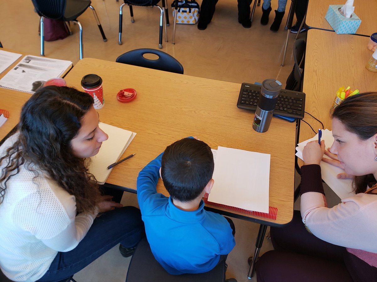 postroadschool's tweet photo. Double checking our students' reading levels. Two brains are better than one!
Revisando los niveles de lectura de nuestros alumnos. ¡Dos cerebros son mejores que uno!
#levelscheck #ARC #POSTROADROCKS
#AmericanReadingCompany https://t.co/ldwaLzAkbu