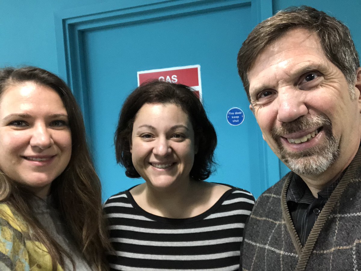 ravellivoice's tweet photo. Great meeting my new agent-Chatterbox Voices! Joanna and Yuliya @ChatterboxVO #voiceover #narration #voicetalent #voiceacting #networkVO https://t.co/mr8DYlZZib