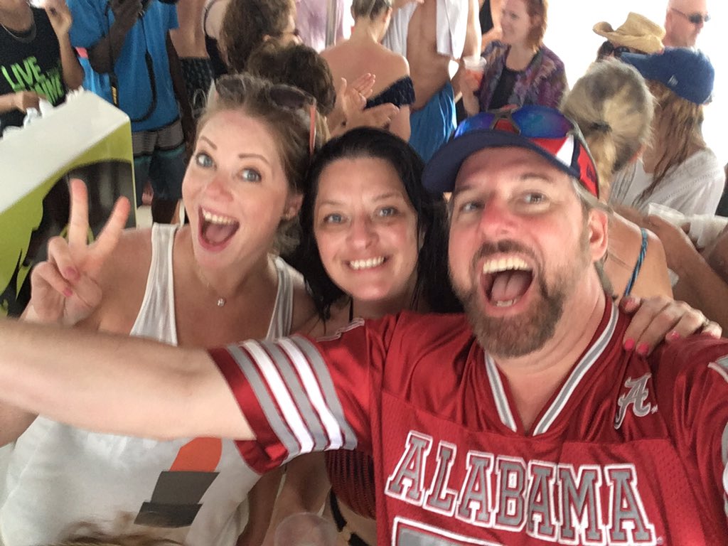 BillHart902's tweet image. Catamaran cruise at @SandalsResorts with @IslandRoutes! #livefunner #SouthJamaica @coast1011