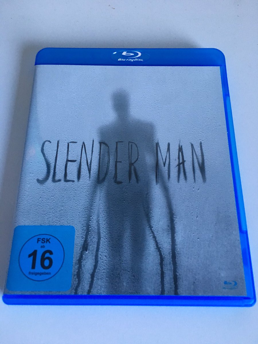 derl1ambtk's tweet photo. Habe mir gerade Slender angeguckt und dieser Film ist mit Abstand der beste Horrorfilm den ich bis jetzt gesehen hab. Atmo passt die Kameraführung ist perfekt die horrorelemente passen. Nur das Ende ist einbißchen jaa will ja jetzt nicht Spoilern :).
#Pavard #meinkinddeinkind https://t.co/rPcwqUv8Ad