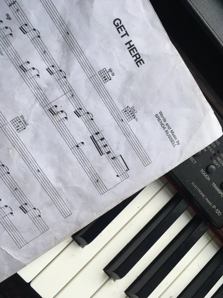 AyannaWJ's tweet photo. Practicing the first song I sang and played at my first gig aged 9! Reflecting on how much has happened and how much I’m looking forward to this year ✨☺️

What dreams are you looking forward to sharing with the world this year? 

@brendatheartist #gethere #reubenanday https://t.co/Kee0AAZ3ah