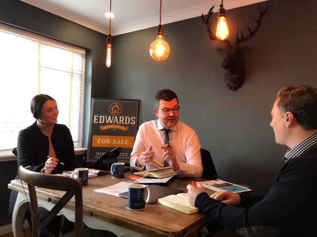 movewithedwards's tweet photo. β¨π A productive team meeting this morning with Kevin from @LNHNetwork unlocking more opportunity! #lnhnetwork #2019goals https://t.co/FPBtk3fMnp