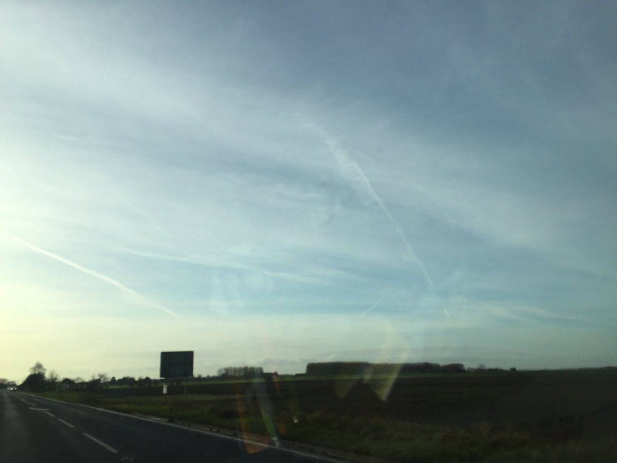 HenryJamesMr's tweet photo. #chemtrails over Lincolnshire. Beautiful clear sky at https://t.co/81FgteF0D7. Planes have been busy all day fogging up our sky... still doing it.. sky full of smog and chemical shite... Why? What for? https://t.co/HxSHMQBuoq