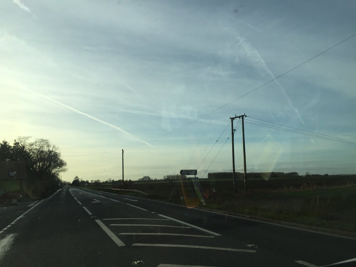 HenryJamesMr's tweet photo. #chemtrails over Lincolnshire. Beautiful clear sky at https://t.co/81FgteF0D7. Planes have been busy all day fogging up our sky... still doing it.. sky full of smog and chemical shite... Why? What for? https://t.co/HxSHMQBuoq