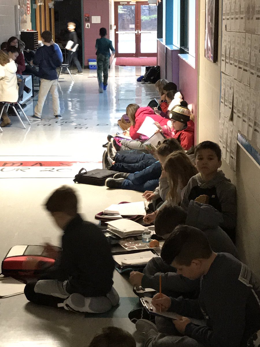 teambeckersmith's tweet photo. A little power outage won’t stop #teambeckersmith or the rest of Independence Elementary from learning.  @IndyPats94 #WEareLakota https://t.co/2SpGL4OJZ5