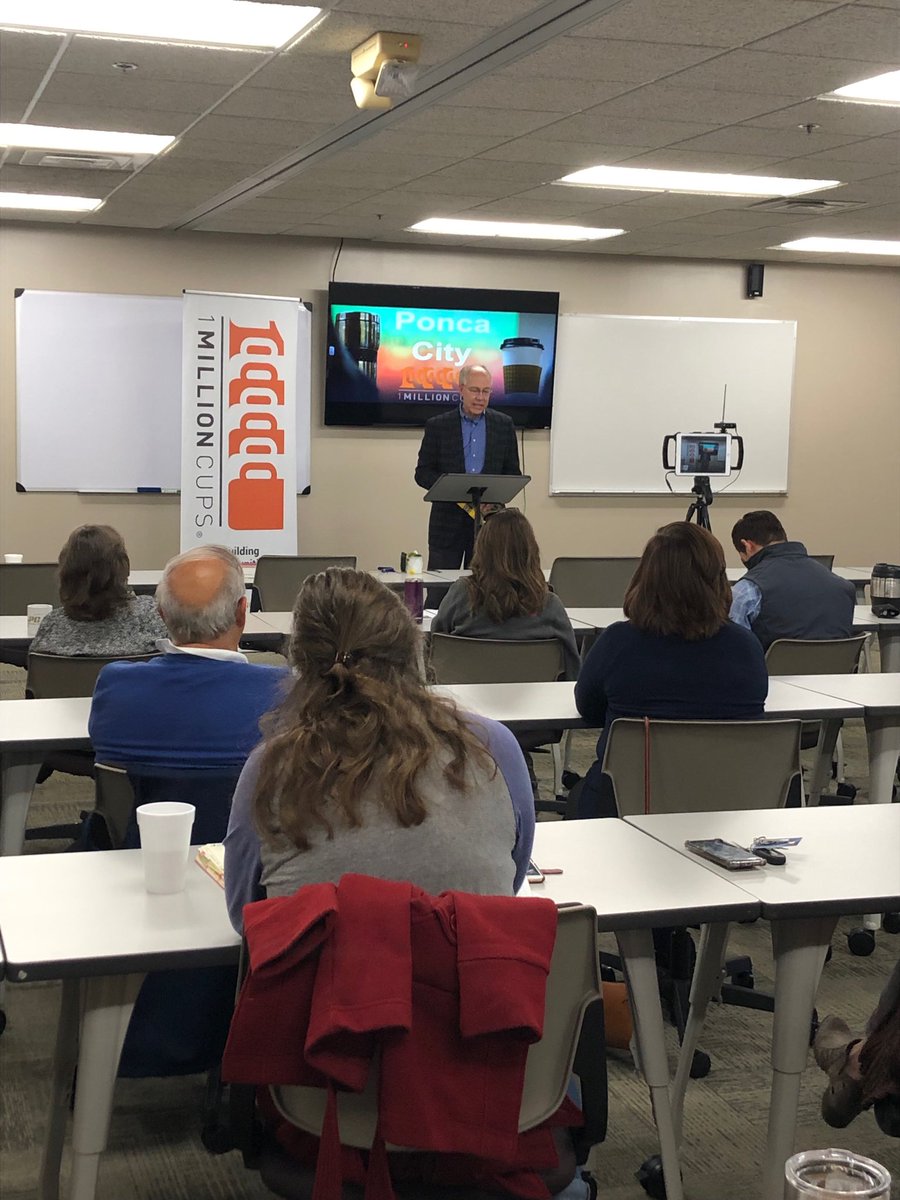 1MillionCupsPNC's tweet photo. OUT Tool overview and discussion on innovation at 1MC today. Thank you Keith Lawrence! #entrepreneurlife #1MillionCups #BeAPioneer #pioneertech #GoPonca #poncacity https://t.co/T5ahT8IccK