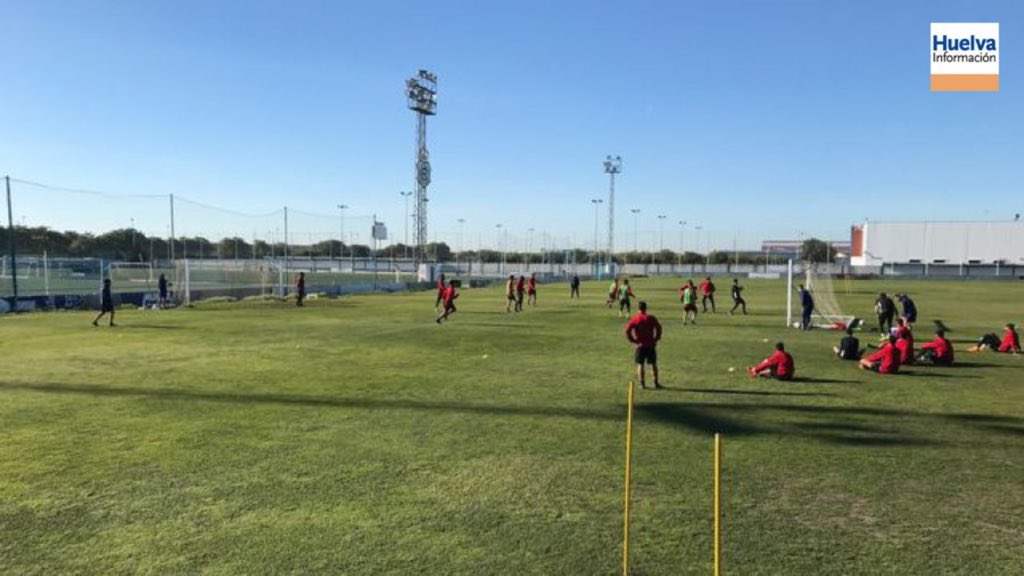 DavidTorrejon1's tweet image. Buenas personas hacen buenos equipos!! Con éste grupo cada día es especial #Compañerismo #CodoconCodo