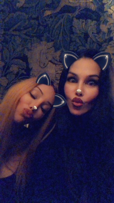 Good Morning! https://t.co/YgnPoUnBPa<a href="/tag/happyfriday"class="tags"><span>#happyfriday</span></a><a href="/tag/transgender"class="tags"><span>#transgender</span></a><a href="/tag/update"class="tags"><span>#update</span></a>