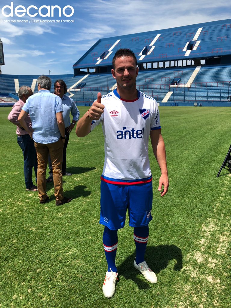 “Feliz de estar en el club de mis amores” así quedó presentado Octavio Rivero en el Gran Parque Central.
