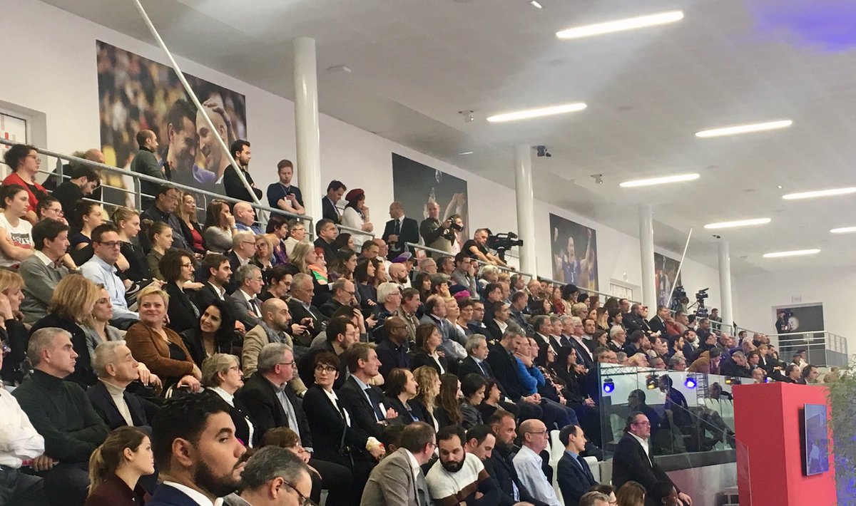 #Inauguration
🏛En ouverture de l’inauguration de la #MaisonduHandball 
Olivier KRUMBHOLZ, <a href="/Nodji_Myaro/">Nodjialem MYARO</a>, @giraultolivier1, <a href="/JrmeFernandez/">Jérôme Fernandez</a> et Marie-Christine BIJOUT (Présidente commission Service aux clubs) réunis pour évoquer la #MaisonduHandball comme outil de performance 👍