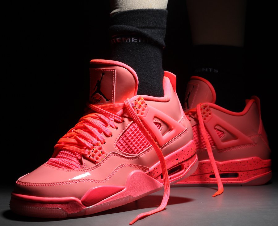 jordan 4 hot punch footlocker