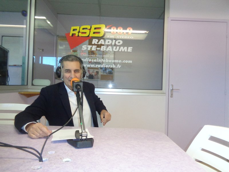 Mes vœux présentés sur Radio Sainte Baume (88.9 FM) seront diffusés, jeudi 10 janvier à 11h30, et vendredi 11 à 15h30