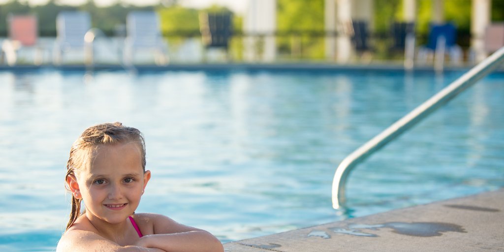 FBPlantation's tweet photo. Raise your hand if you are ready for warmer weather so we can go back to enjoying our pool! #Foxbank #Pool https://t.co/kMvFQIGL9N