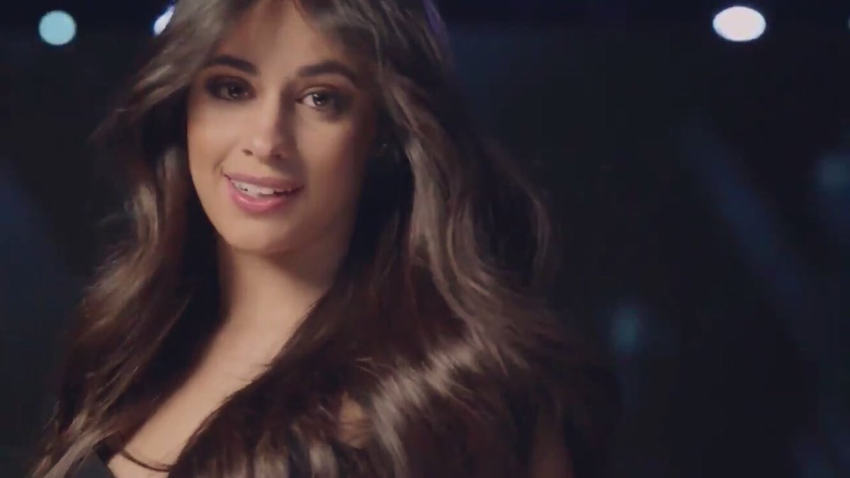 CCamilizersMX's tweet photo. PRIMERA META DEL DÍA:

¿Podemos llegar rápido a 100 RTs?

#Consequences #BestLyrics #iHeartAwards https://t.co/7DoVO1eAMu