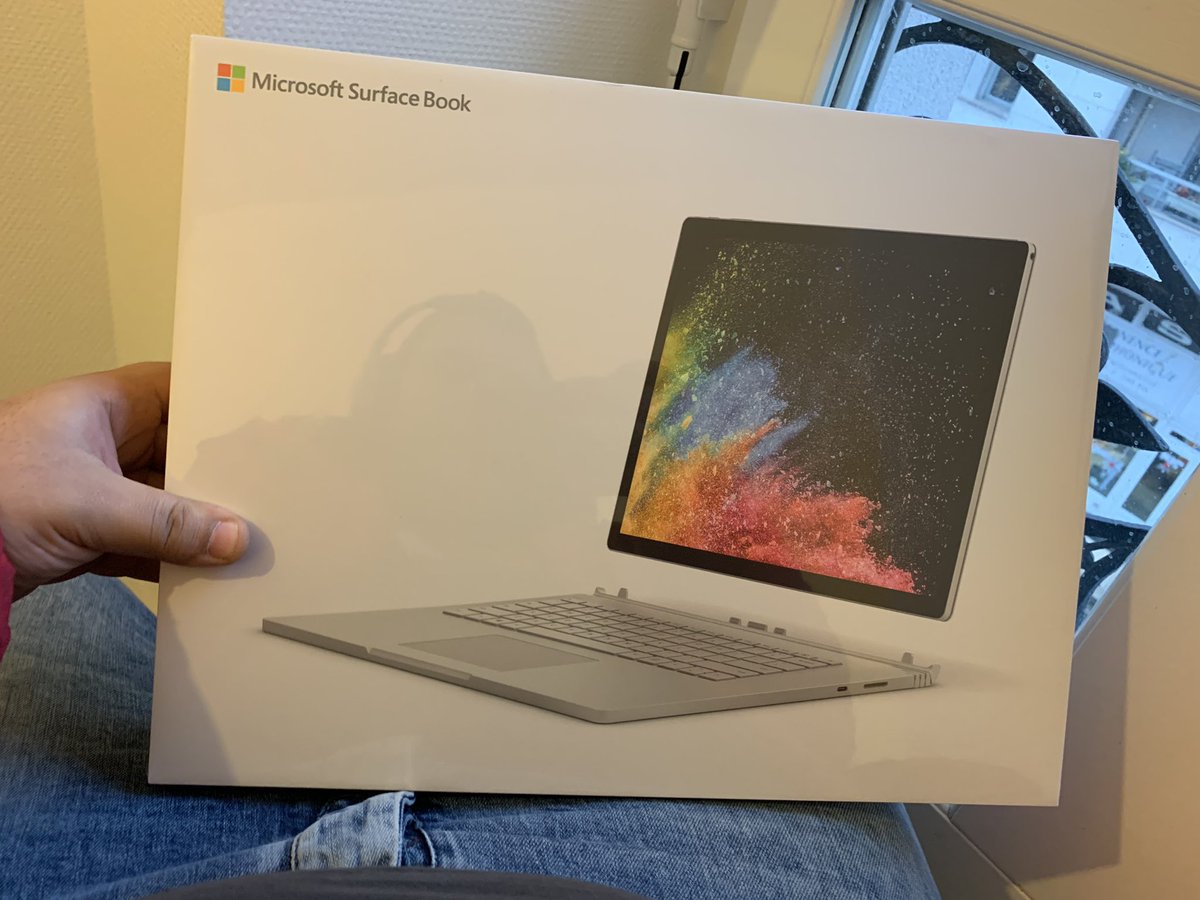 DaddyDtech's tweet photo. C’était dure de faire ce choix, mais franchement je sens que je ne vais pas le regretter 😍
C’était soit MacBook Pro + iPad Pro + Pencil
Soit cette beauté, économiquement parlons, et même niveau specs, le choix étais facile
5% du nouveau setup et dévoilé aujourd’hui 😉👌 https://t.co/GFPTpiJpsK