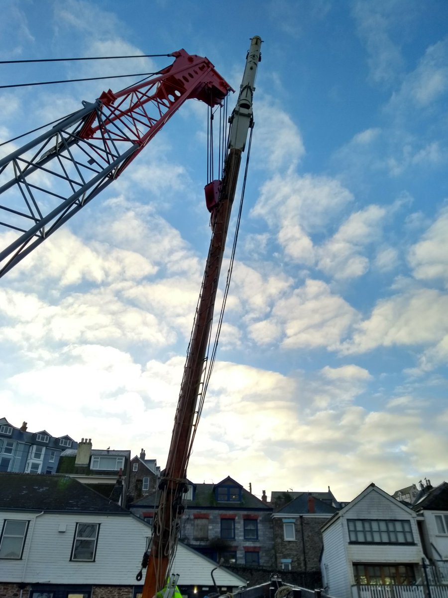 BrixhamTrawlers's tweet photo. Leader has this week arrived in Polruan as her winter refit steps up a gear.
https://t.co/C9YtB7DKyr
#leader #sailing #polruan #brixhamtrawler https://t.co/Xz6Vc4DS5H