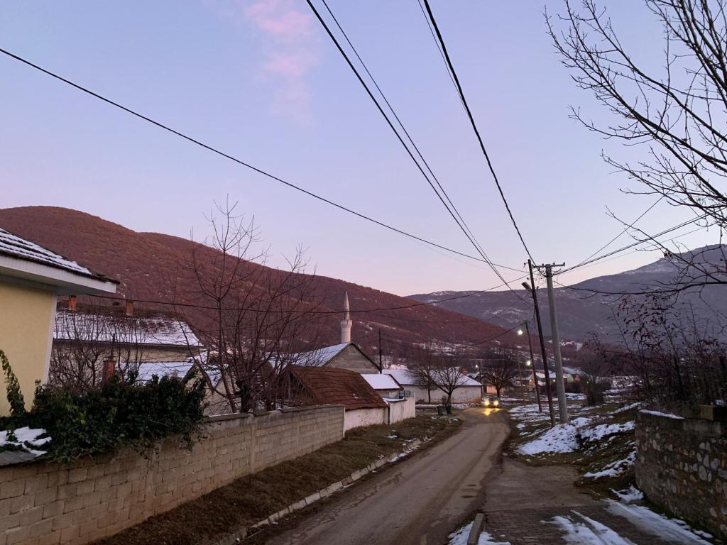 AlessioDoria's tweet photo. L’alba d’inverno. https://t.co/mvklOKb86O https://t.co/8yzpCgI97k