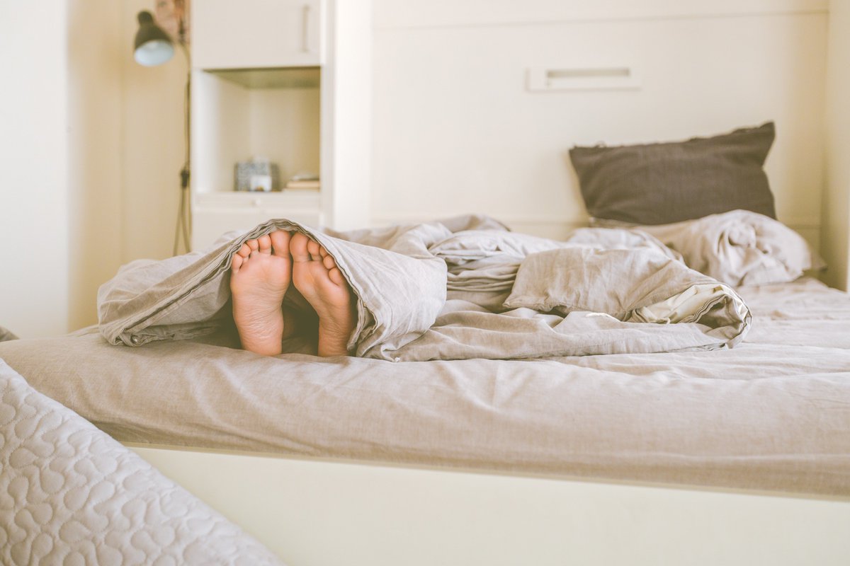 EUFIC's tweet image. Are you sleeping &amp;lt;7 hours a night? 😴 An extra hour of #sleep may reduce the risk of developing #type2diabetes! #LetsChange