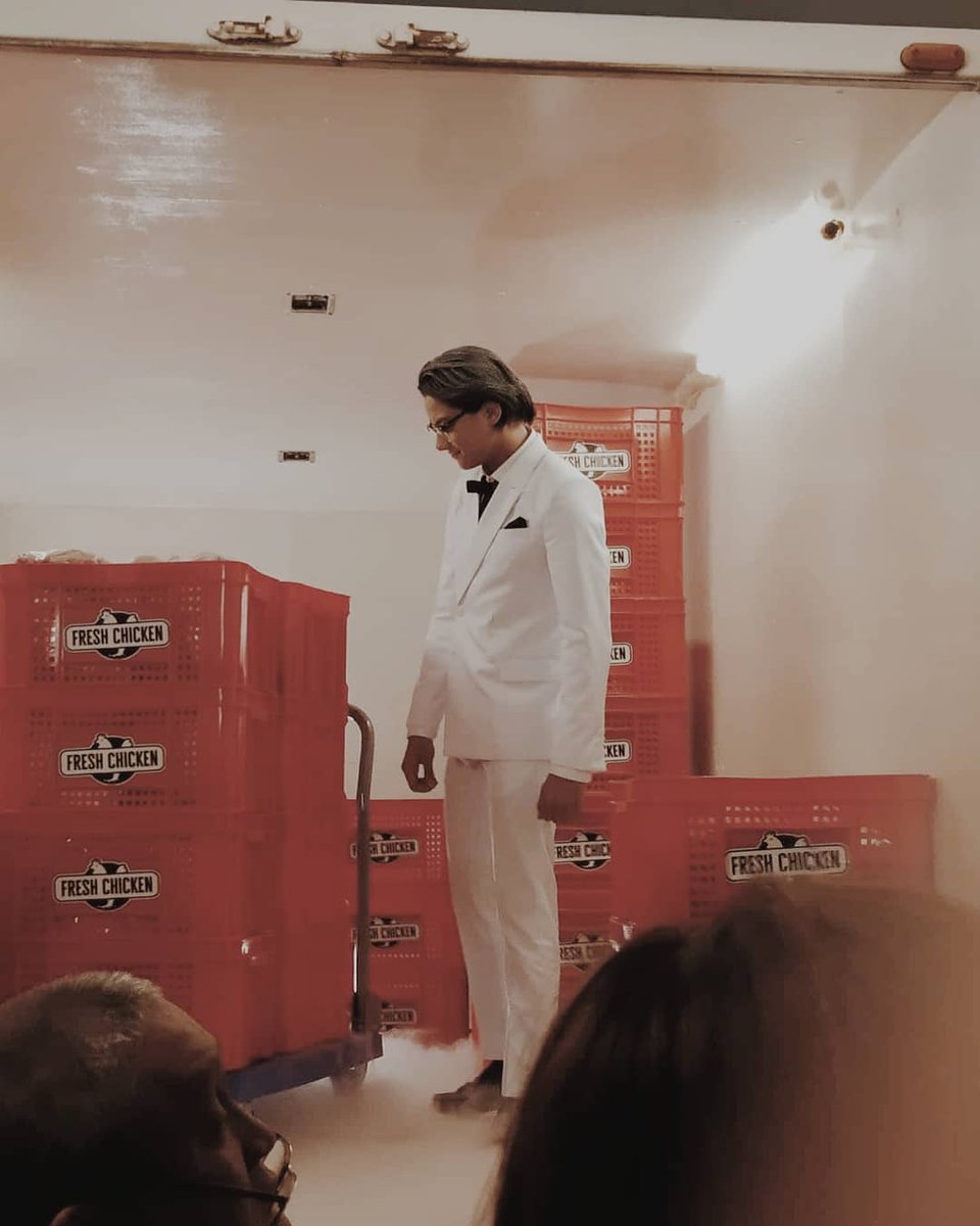 DJPGlobalOFC's tweet photo. #DanielTheNewColonel
@imdanielpadilla @KFCPhilippines
https://t.co/XnJ1QKmPFe https://t.co/cpbDQYvo5J