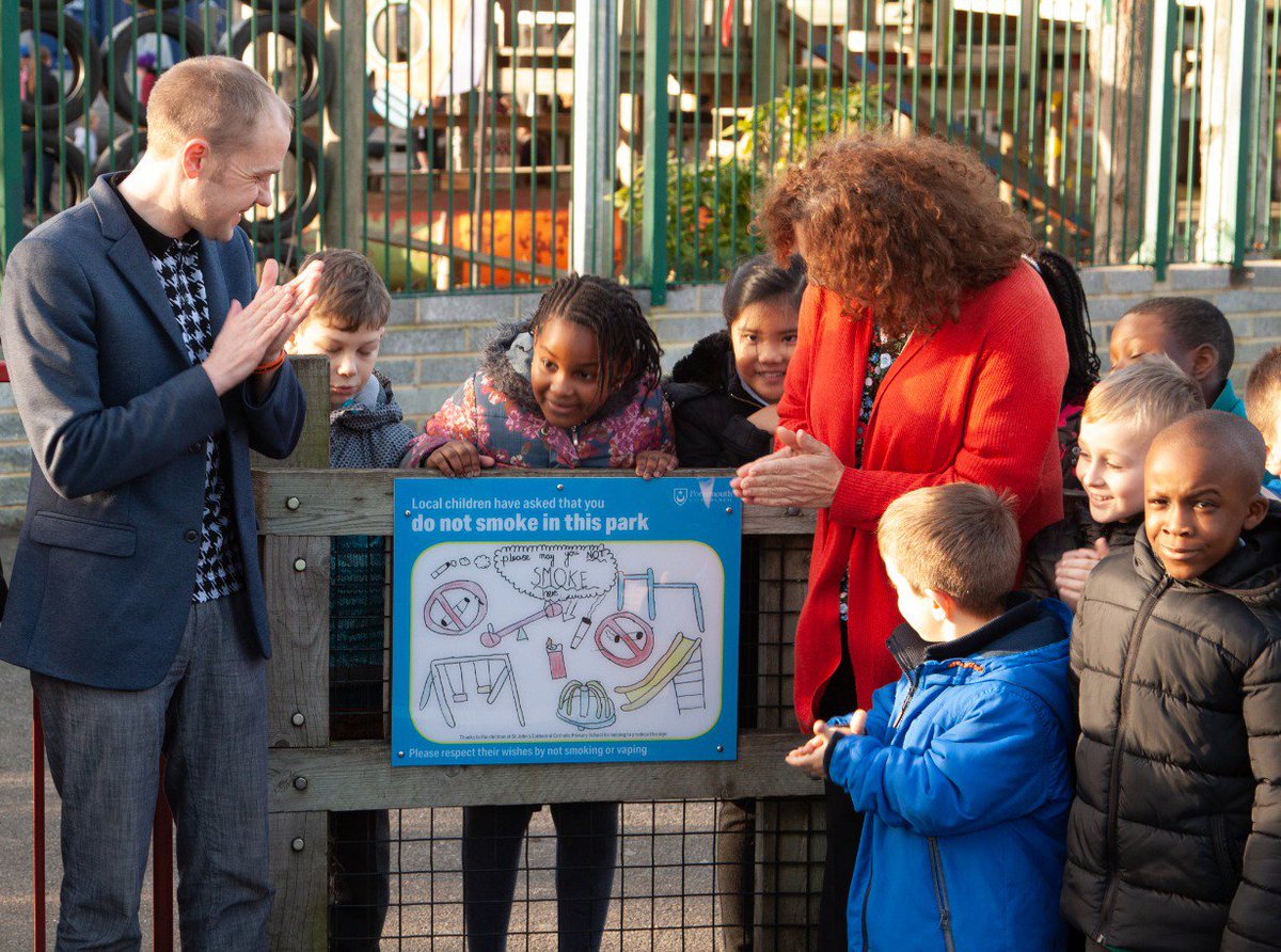 portsmouthtoday's tweet photo. Landport playpark is now smoke free. Children from St John's Cathedral Catholic Primary School helped unveil signage that they designed. If it works well here it could get used at other parks in the city. https://t.co/0RZcRA373S https://t.co/MIxwMpxxtX