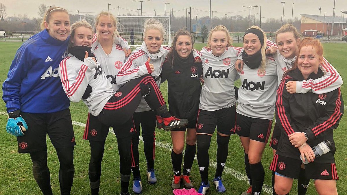 It’s knockout time! 😬

🆚 <a href="/westhamwomen/">West Ham United Women</a>
🏆 <a href="/ContiUK/">Continental Tyres</a> Cup Quarter Final
🏟 <a href="/lsvstadium/">Leigh Sports Village</a>
⏰ 7pm
🎟 £5 / £2.50
📺 LIVE on MUTV
 
📱 Follow <a href="/ManUtdWomen/">Manchester United Women</a> 

#MUWomen