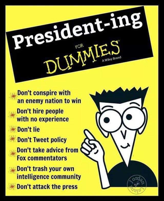 ilmeeyat's tweet photo. Unfortunately. #TangerineToddler #DonaldJTrump doesn't know how to read!🤣Is there a children’s edition with one-syllable words and lots of pictures? #ChuckAndNancy #WednesdayWisdom #ForrestTrump #FirstLineOfTrumpsBiography https://t.co/kIkPlzM4s6