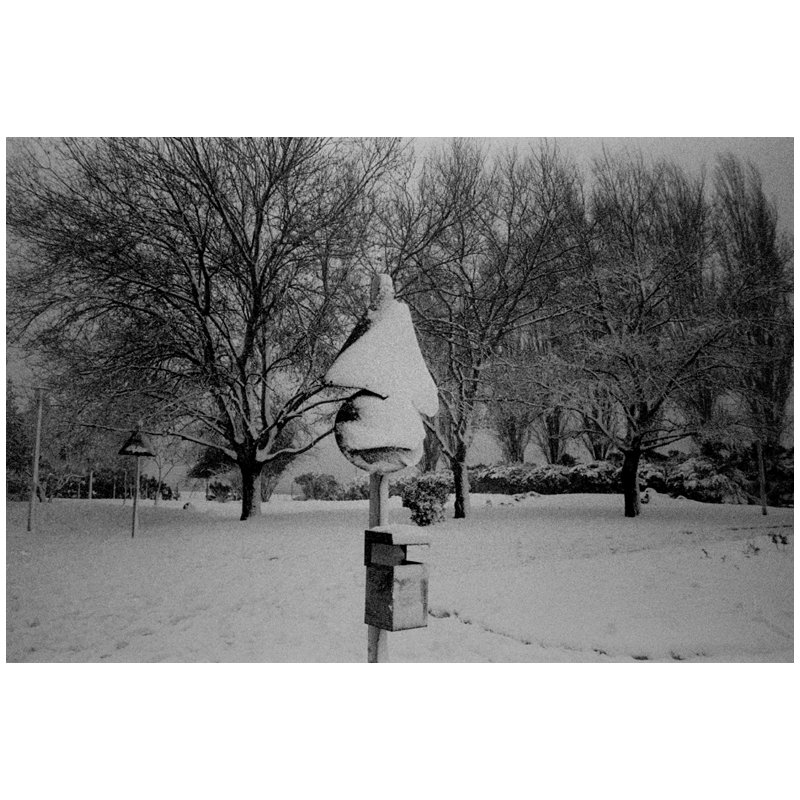 StelThIak's tweet photo. Θεσσαλονίκη - #Thessaloniki
#urbanlandscape #snowscape #chemicalphotography #monochromaticphotography #blackandwhitephotography #snow #winter #hibernal #greekwinter #hibernalgreece
📷ThIak (1988) https://t.co/aY4EGZNyz4
