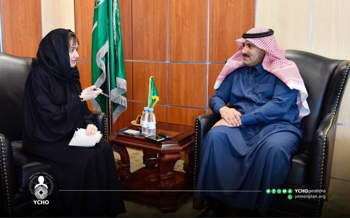 YCHOperations's tweet photo. #صور| التقى سفير خادم الحرمين الشريفين لدى #اليمن المدير التنفيذي لمركز إسناد العمليات الإنسانية الشاملة باليمن محمد آل جابر بمسؤول تحرير الشرق الأوسط في شبكة @irinnews السيدة @annieslem، جرى خلال اللقاء استعراض خطة العمليات الإنسانية الشاملة باليمن والنتائج التي تحققت على إثرها. https://t.co/UU0zEnp1rd