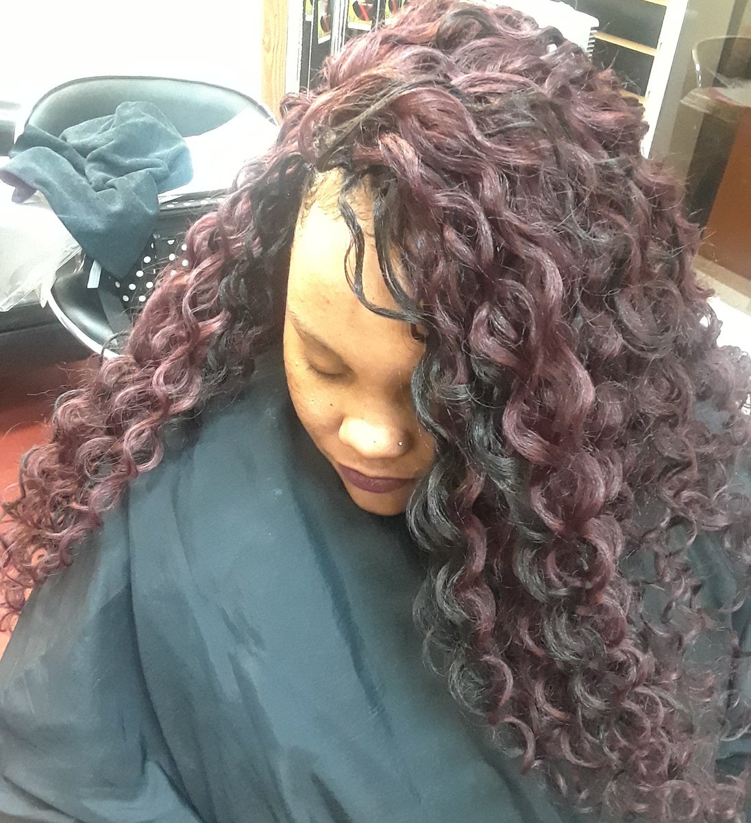 TheNewYou2005's tweet photo. *Start the new year off right with a lovely new style! 😍 #curlycrochet
#caribbean #waterfallhair #1b33 https://t.co/Abv0f3BEqP