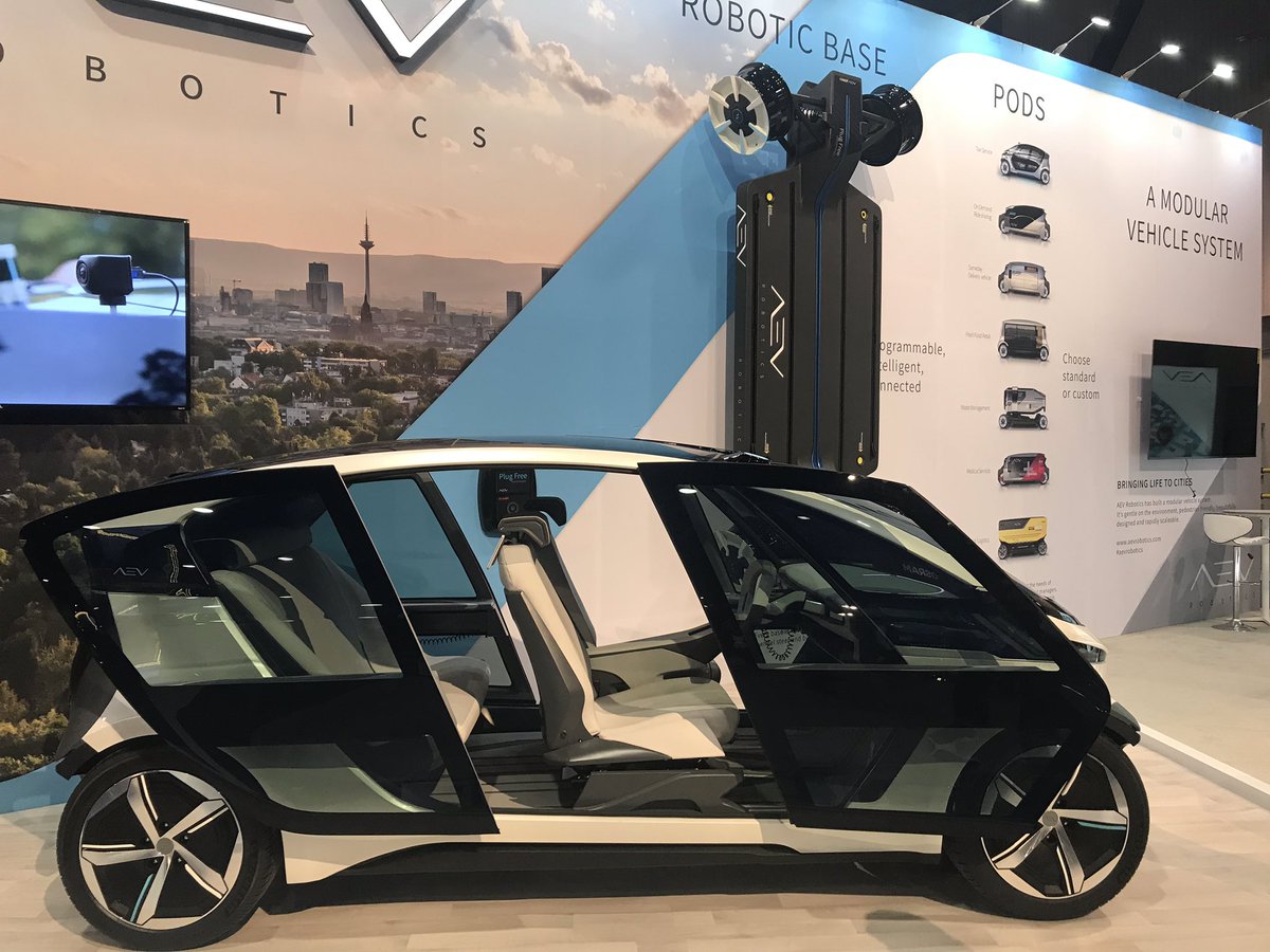 HuguesMeili's tweet photo. #aevrobotics, plateforme intelligente connectée, autonome, électrique, programmable et personnalisable à tous les cas d’usage de la #SmartCity ; et son univers #digital ! https://t.co/mhogb5suxw