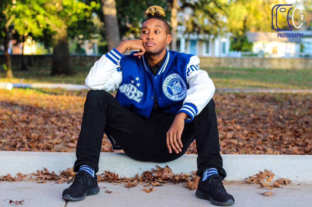 _WaFfLeZ_'s tweet photo. Adding a lil' Blu drip on my TL #MabTies #PBS1914 #DeltaChapterMade https://t.co/TfNOhg5AKY
