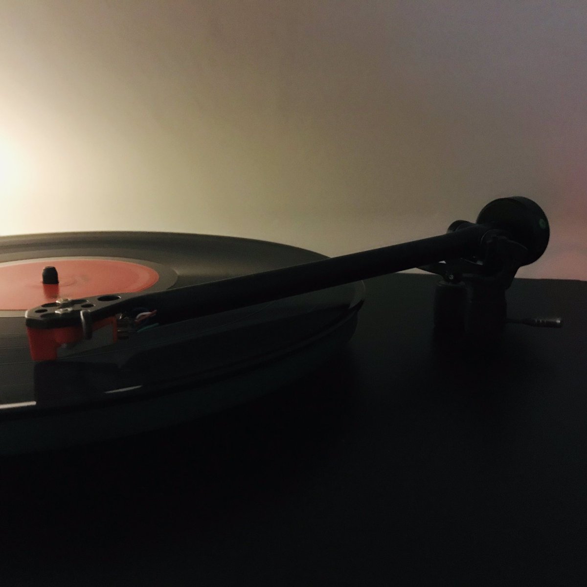 Akikmiah's tweet photo. Almost forgot how good vinyl sounded. @GrahamsHiFi @RegaResearch https://t.co/AIVWzHIFQP