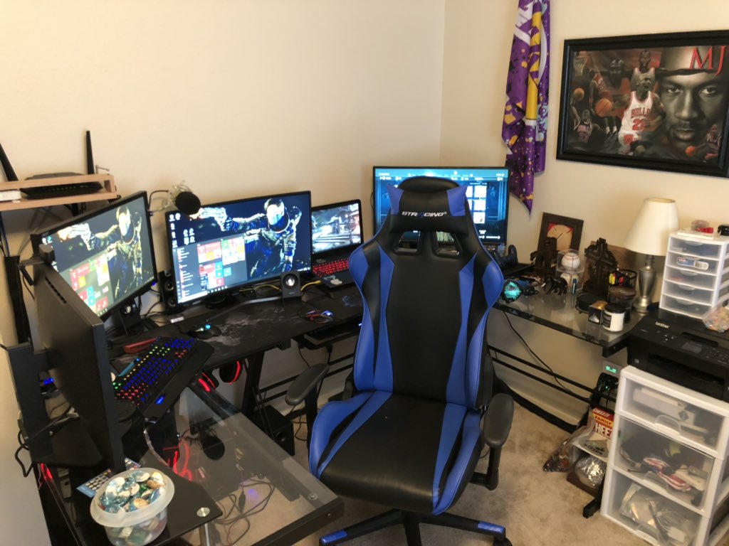 An0ma1ous's tweet photo. Pretty much finished gaming setup gaming computer on left streaming laptop in middle and ps4 pro on the right. Full specs will be posted to twitch. https://t.co/YagQvRa9w3