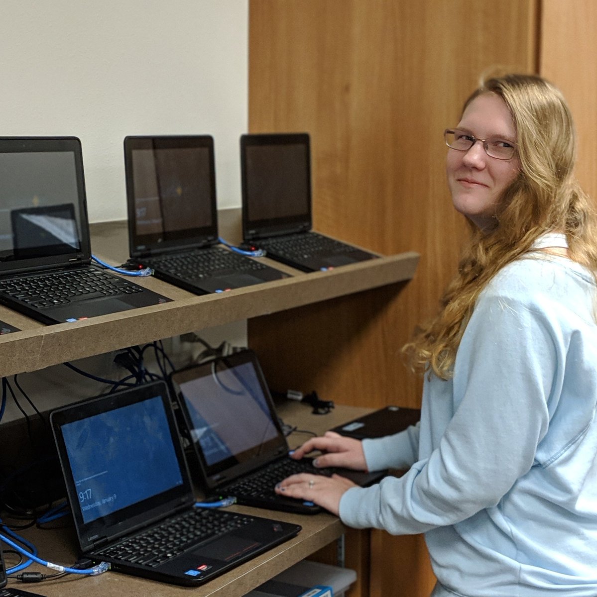 GHS_TheMAC's tweet image. We have a new Grizz Tech! She's been working hard on her first day fixing mLISD devices. 💻✔️ #techsupport #mLISD #leanderisdlib #leanderisd #allinforglenn #grit+3 #paintleanderorange #grizzliesunited #lenovo