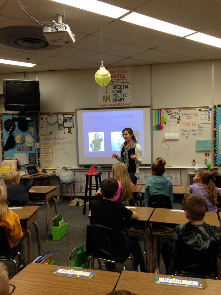 Thanks for the amazing deaf education talk. The students were fully engaged! <a href="/genweiss/">Markus Hutter</a> #aurorahuskies #aes