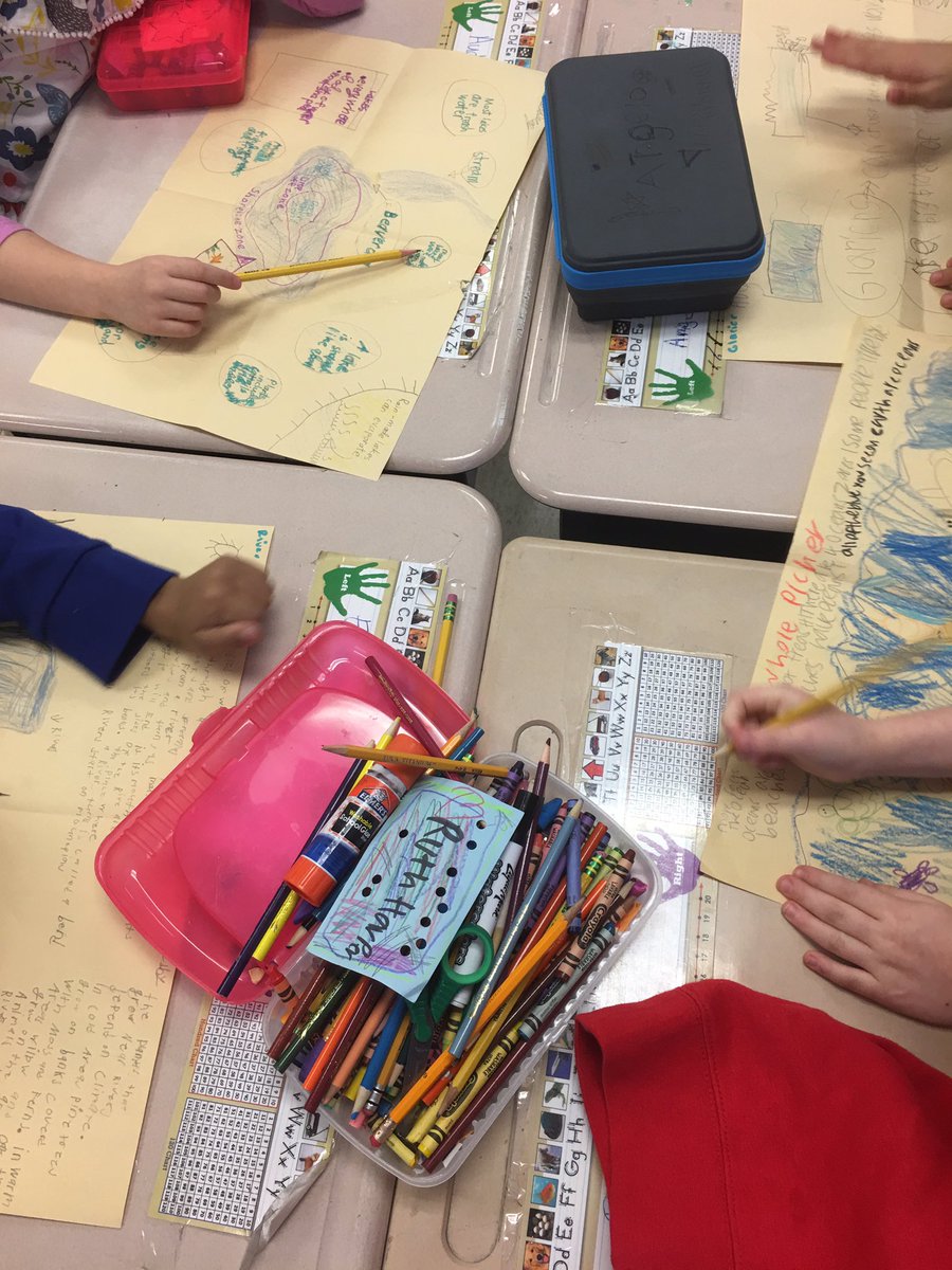 FoxTownStars's tweet photo. Expert groups are teaching their classmates about bodies of water on earth. Fox Town students are great teachers! https://t.co/R25Uj2XC3k