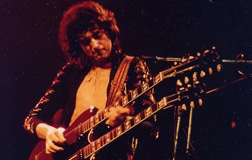 jomarkoff's tweet photo. Jimmy Page was born on January 9th, 1944 in Heston, Middlesex, England.
He is a musician, songwriter, and producer, best known as the guitarist and founder of the rock band Led Zeppelin. https://t.co/768kcszme3
