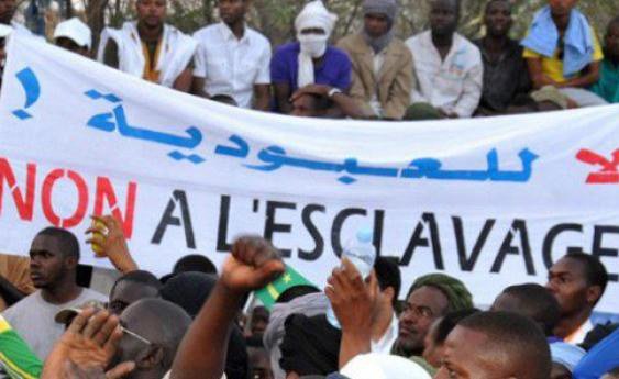AllAfricafrench's tweet photo. Les débats violents sur l'esclavage refont surface en Mauritanie https://t.co/4zxv6BRfSP #Mauritanie https://t.co/8b6OSrMnsV