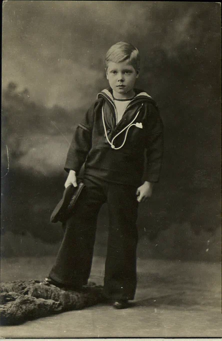 Prince of Wales in a sailor suit (Edward VIII) 